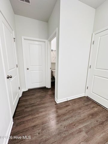 215 Brim Court, Swansboro, NC 28584