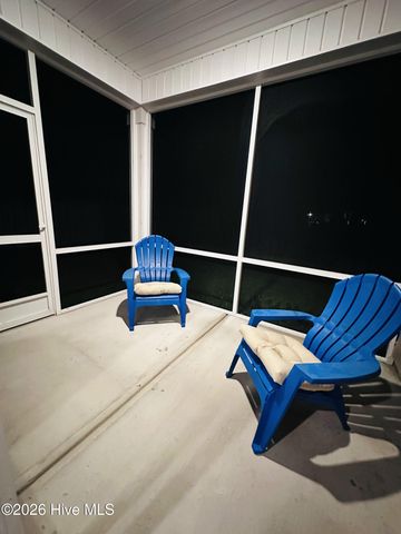 215 Brim Court, Swansboro, NC 28584