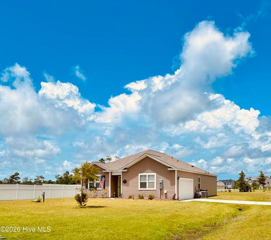 215 Brim Court, Swansboro, NC 28584