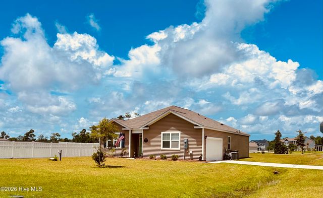 215 Brim Court, Swansboro, NC 28584