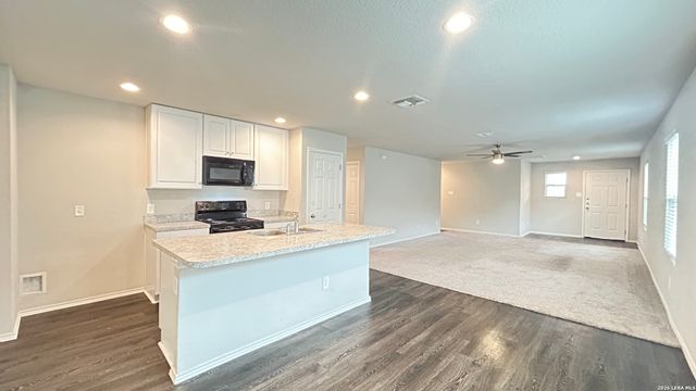619 PLEASANTON WAY, San Antonio, TX 78221