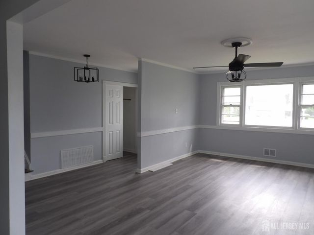 4 Kelly Court, Mount Holly, NJ 08860