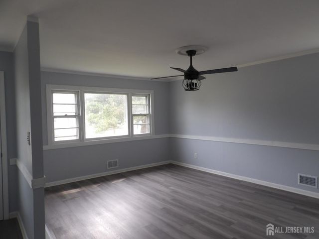 4 Kelly Court, Mount Holly, NJ 08860