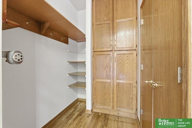 1215 Cork Drive, Papillion, NE 68046