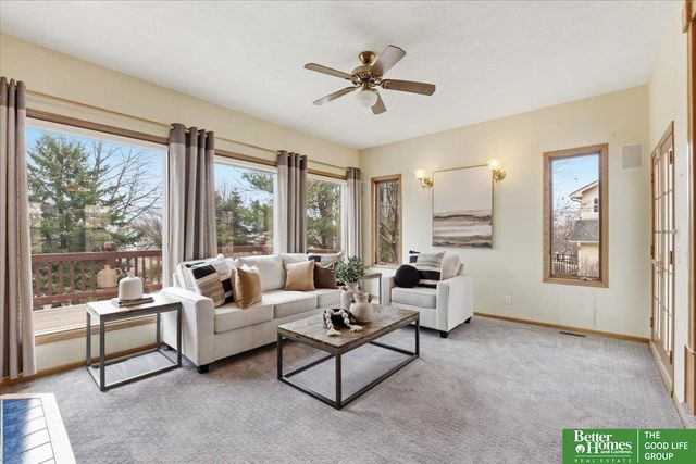 1215 Cork Drive, Papillion, NE 68046