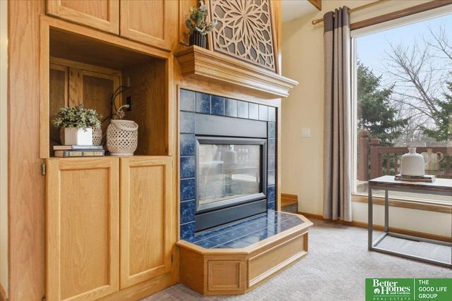 1215 Cork Drive, Papillion, NE 68046