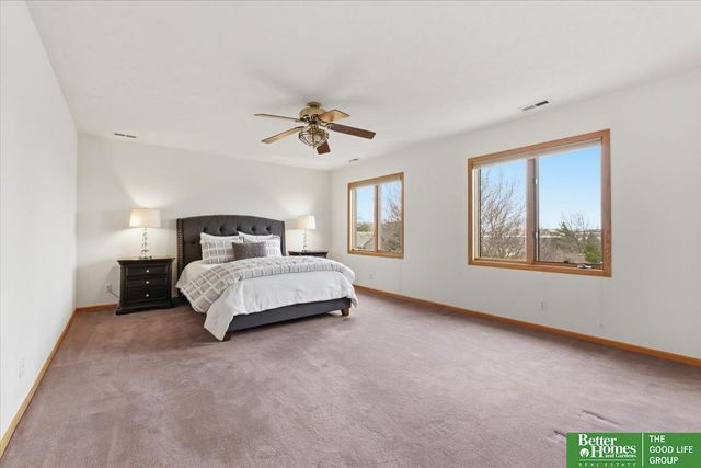 1215 Cork Drive, Papillion, NE 68046