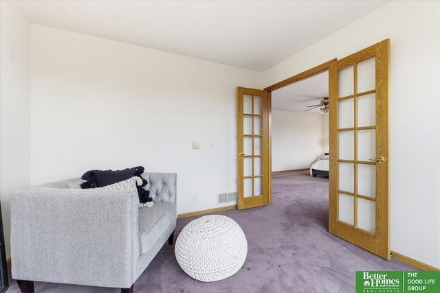 1215 Cork Drive, Papillion, NE 68046