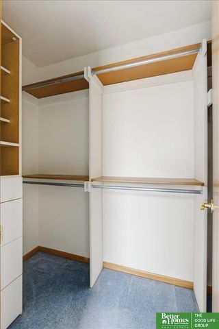 1215 Cork Drive, Papillion, NE 68046