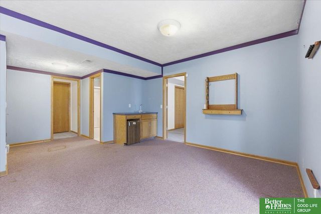 1215 Cork Drive, Papillion, NE 68046