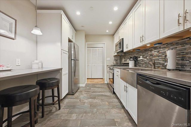 700 Shore Road 4O, Long Beach, NY 11561