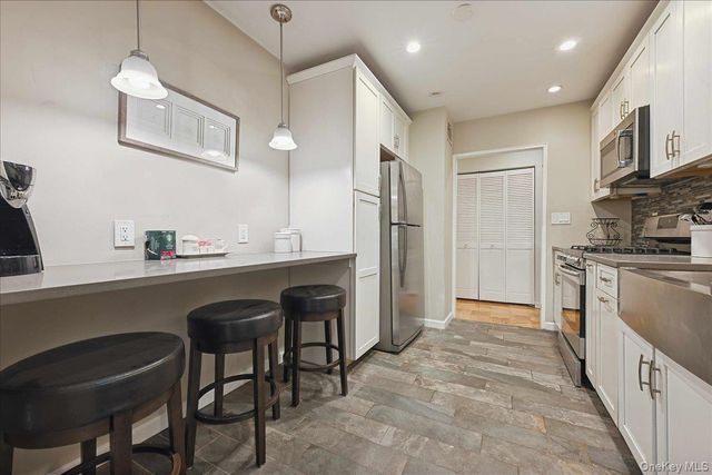 700 Shore Road 4O, Long Beach, NY 11561