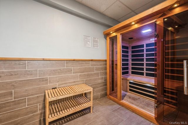 700 Shore Road 4O, Long Beach, NY 11561