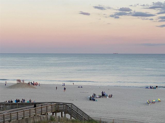 700 Shore Road 4O, Long Beach, NY 11561