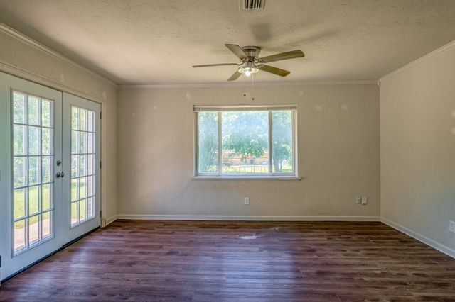 7024 Shauna Drive, North Richland Hills, TX 76180