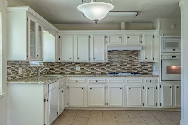 7024 Shauna Drive, North Richland Hills, TX 76180