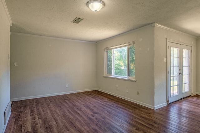 7024 Shauna Drive, North Richland Hills, TX 76180