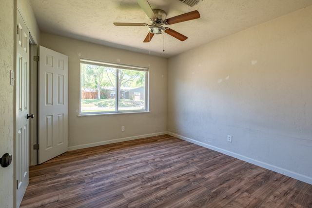 7024 Shauna Drive, North Richland Hills, TX 76180