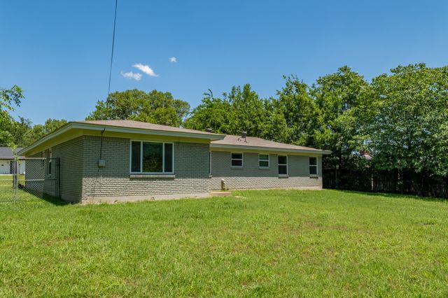 7024 Shauna Drive, North Richland Hills, TX 76180