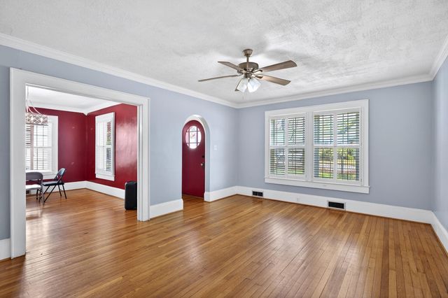 212 E Fairview Ave, Gaffney, SC 29340