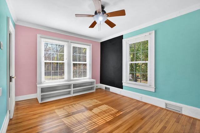 212 E Fairview Ave, Gaffney, SC 29340