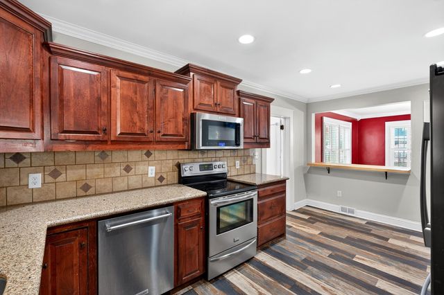 212 E Fairview Ave, Gaffney, SC 29340