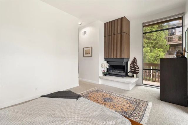 6326 Marina Pacifica Dr S, Long Beach, CA 90803