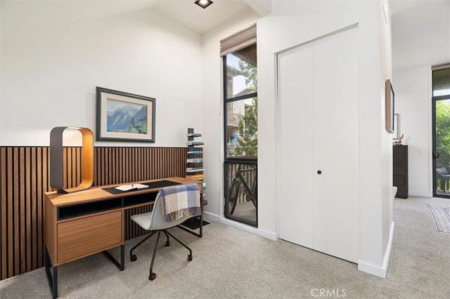 6326 Marina Pacifica Dr S, Long Beach, CA 90803
