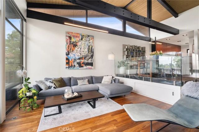 6326 Marina Pacifica Dr S, Long Beach, CA 90803