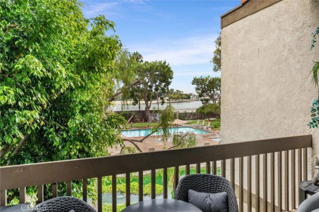 6326 Marina Pacifica Dr S, Long Beach, CA 90803