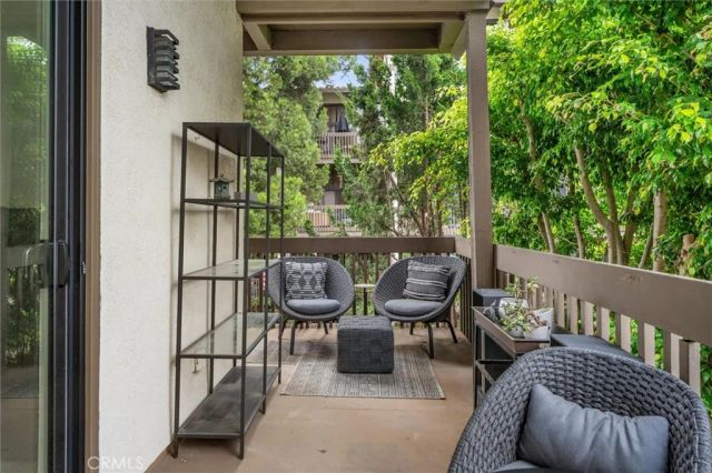 6326 Marina Pacifica Dr S, Long Beach, CA 90803