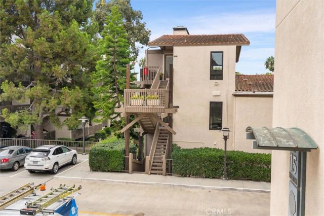 6326 Marina Pacifica Dr S, Long Beach, CA 90803