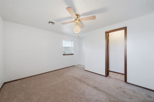 4263 W Highland Park Drive, Cleveland, OK 74020