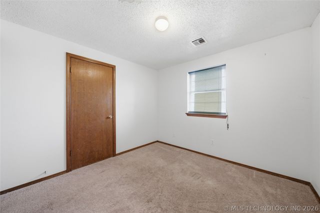 4263 W Highland Park Drive, Cleveland, OK 74020