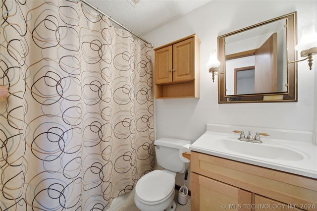 4263 W Highland Park Drive, Cleveland, OK 74020