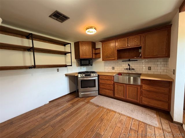 4263 W Highland Park Drive, Cleveland, OK 74020