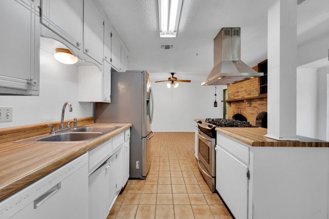 7509 Overhill Road, Fort Worth, TX 76116