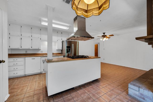 7509 Overhill Road, Fort Worth, TX 76116