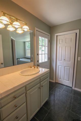 21298 Dogwood Dr, Flint, TX 75762