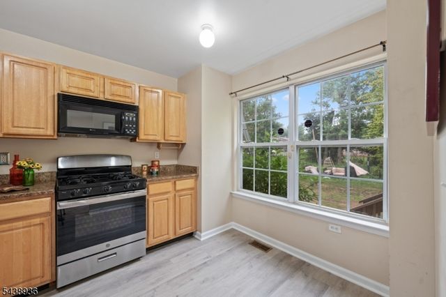 5 Edith Pl, Franklin Twp., NJ 08873