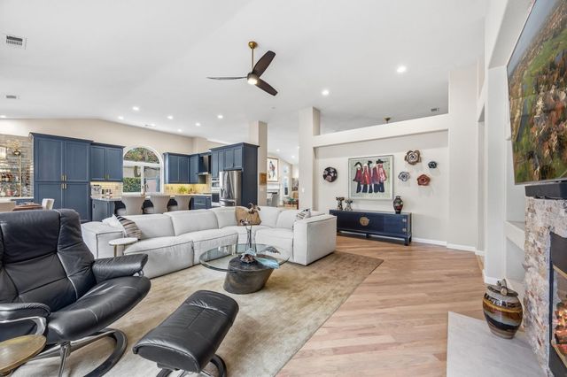 4817 Bridgewater Cir, Stockton, CA 95219