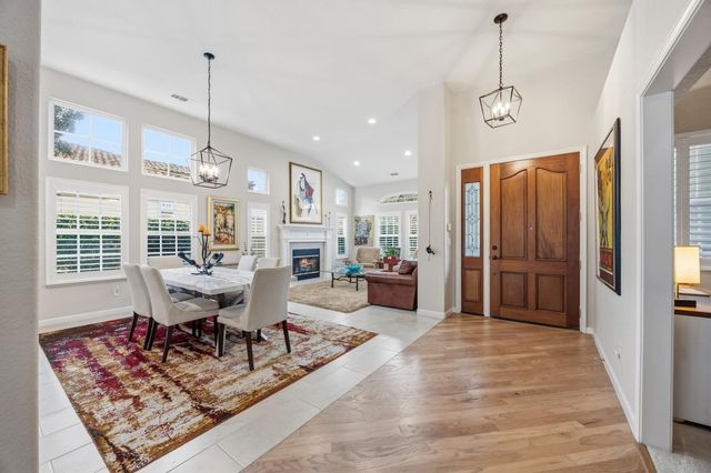 4817 Bridgewater Cir, Stockton, CA 95219