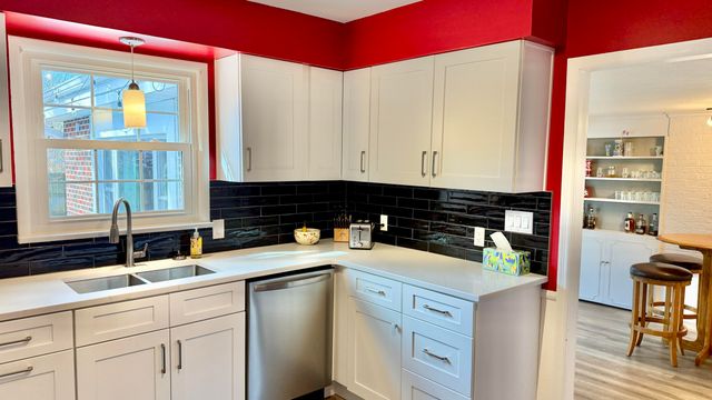 820 E Stanford Street, Springfield, MO 65807