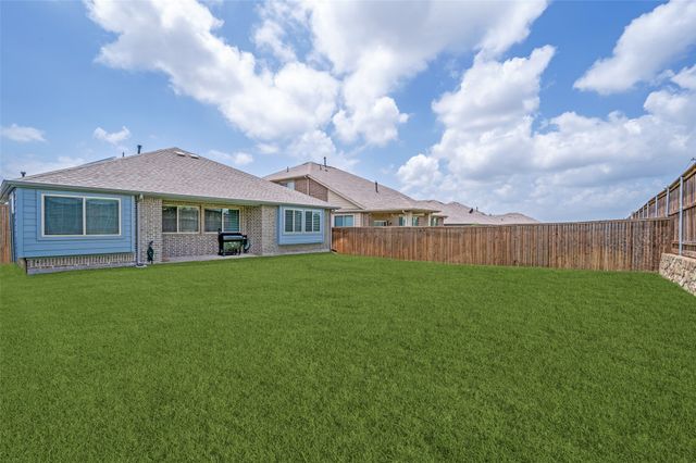 1305 Coyote Ridge, Aubrey, TX 76227