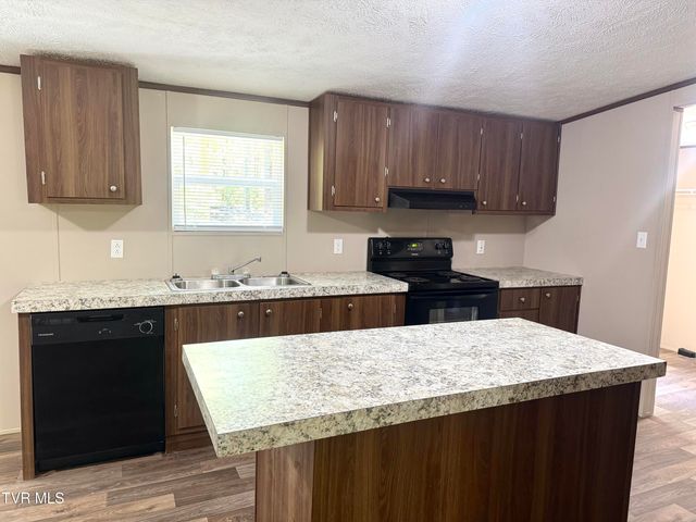 12580 Star Branch Road, Coeburn, VA 24230