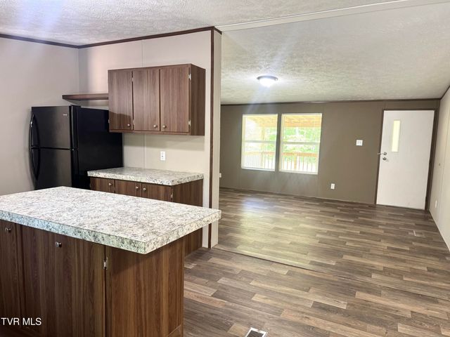 12580 Star Branch Road, Coeburn, VA 24230