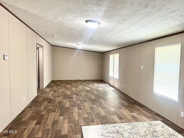 12580 Star Branch Road, Coeburn, VA 24230