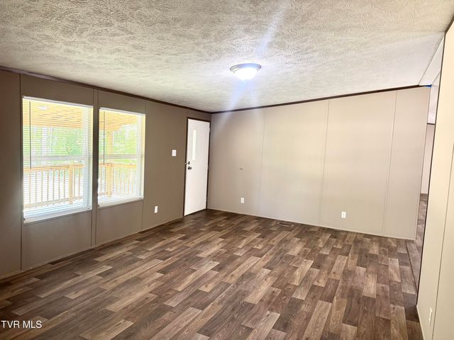 12580 Star Branch Road, Coeburn, VA 24230