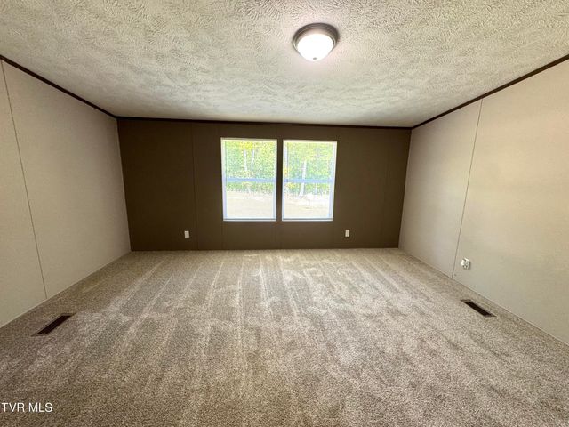 12580 Star Branch Road, Coeburn, VA 24230