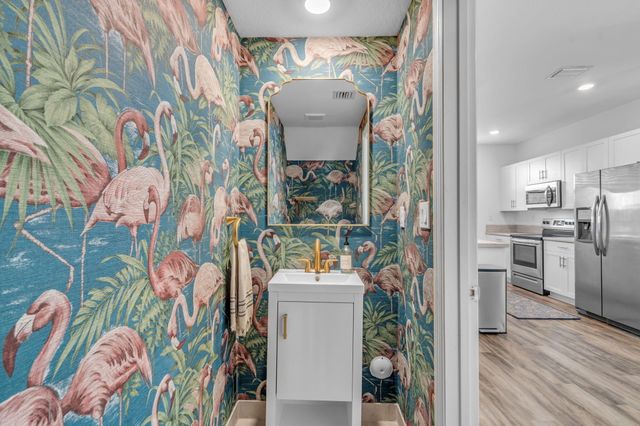 524 SW 19th Way, Fort Lauderdale, FL 33312